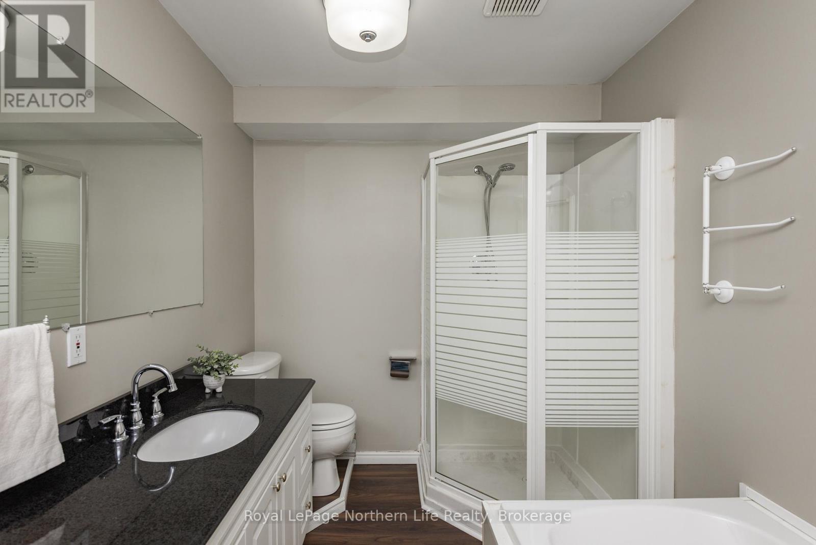 272 Waukegan Road Property Photo 45
