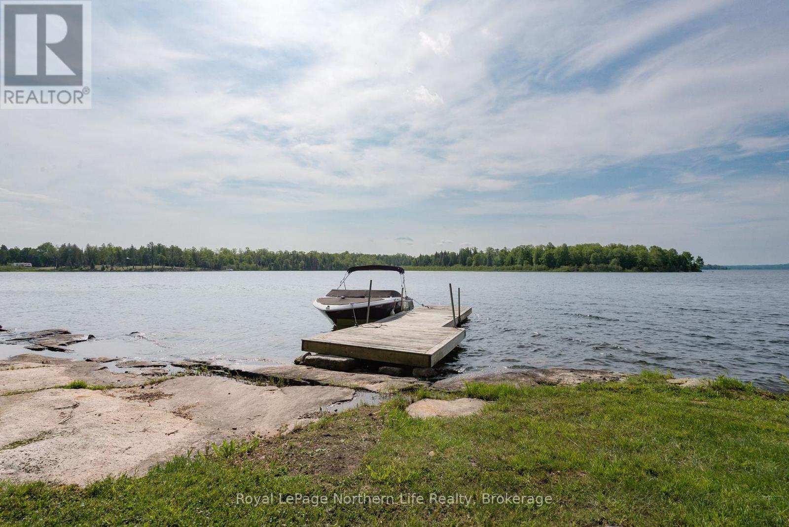 272 Waukegan Road Property Photo 49