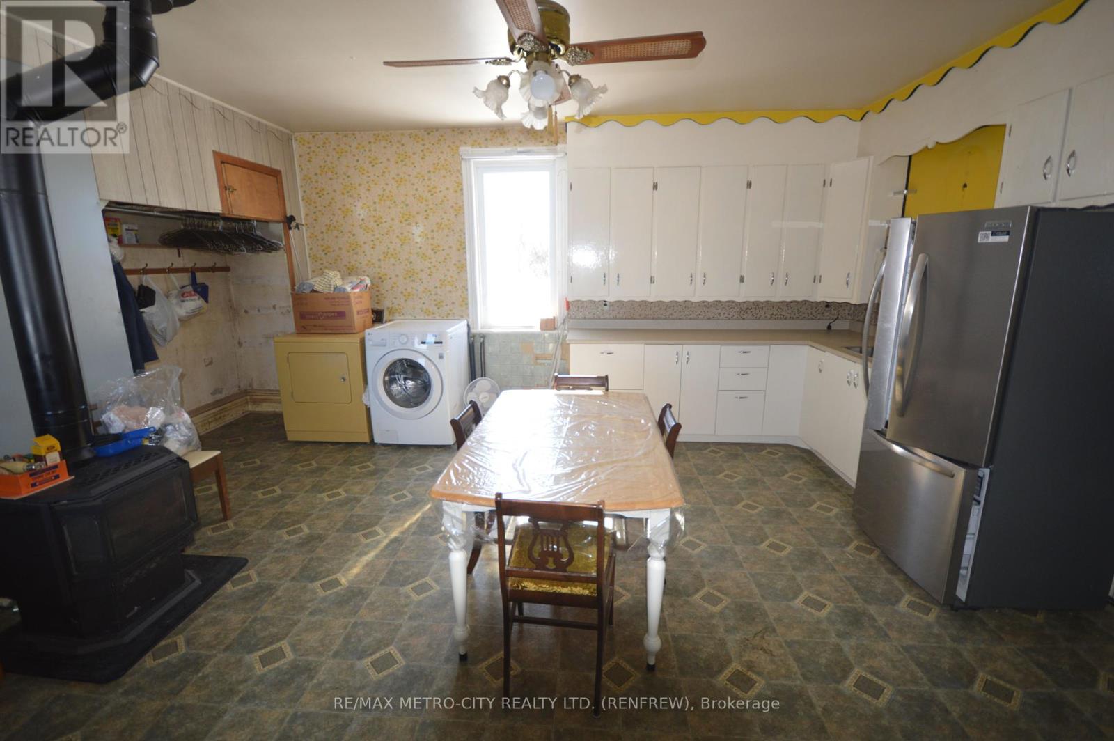 102 Scheel Drive Property Photo 3
