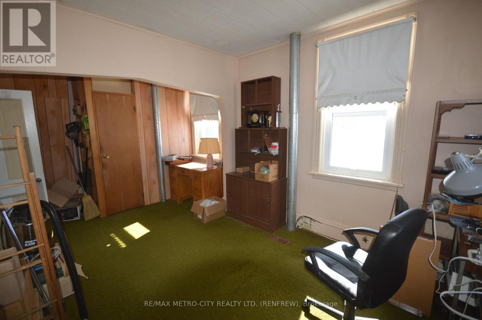 102 Scheel Drive Property Photo 6
