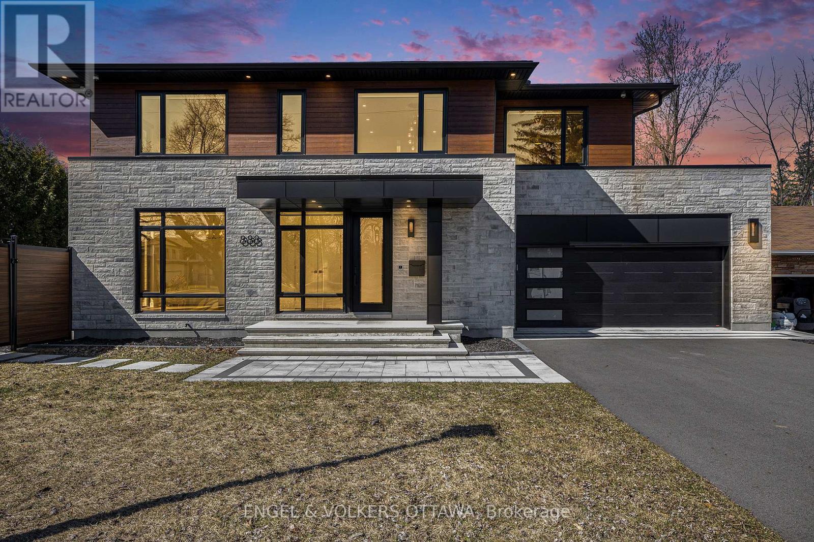 888 Melwood Avenue Property Photo 1