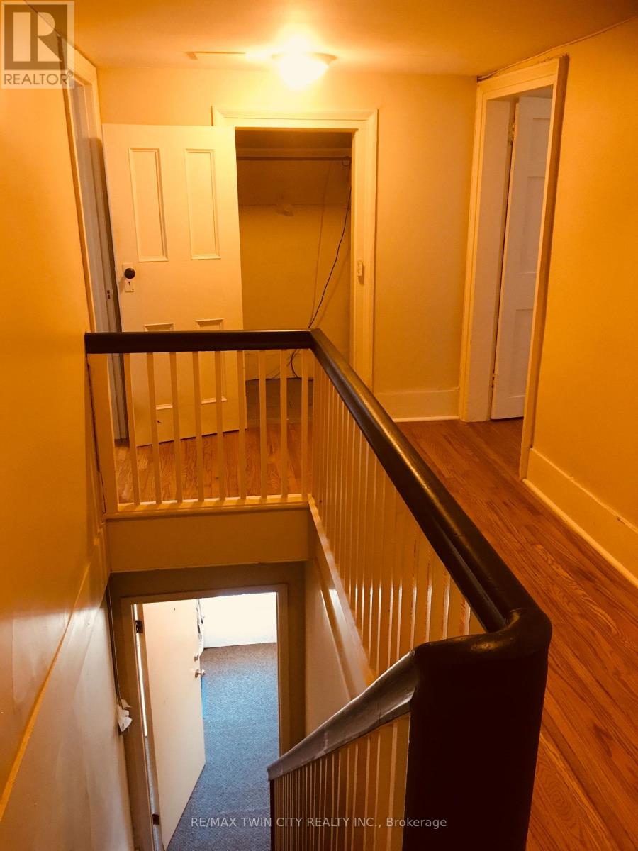 840-846 King Street E Property Photo 42