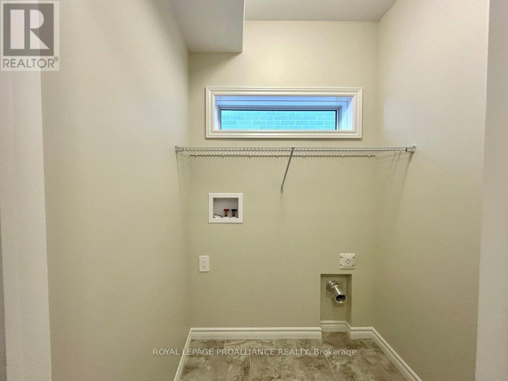 6 Peace River Street Property Photo 7