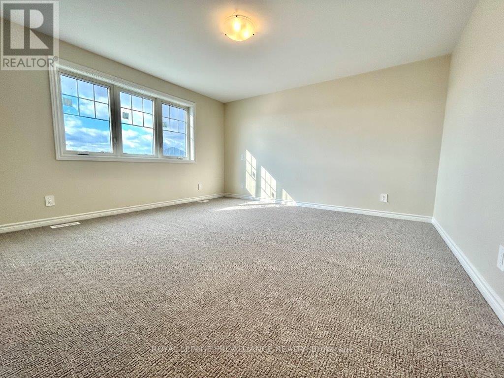 6 Peace River Street Property Photo 12