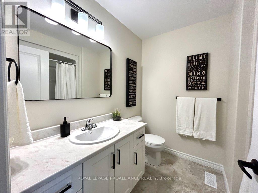 6 Peace River Street Property Photo 15