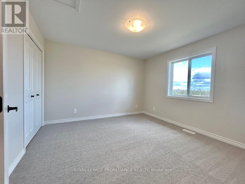 6 Peace River Street Property Photo 16