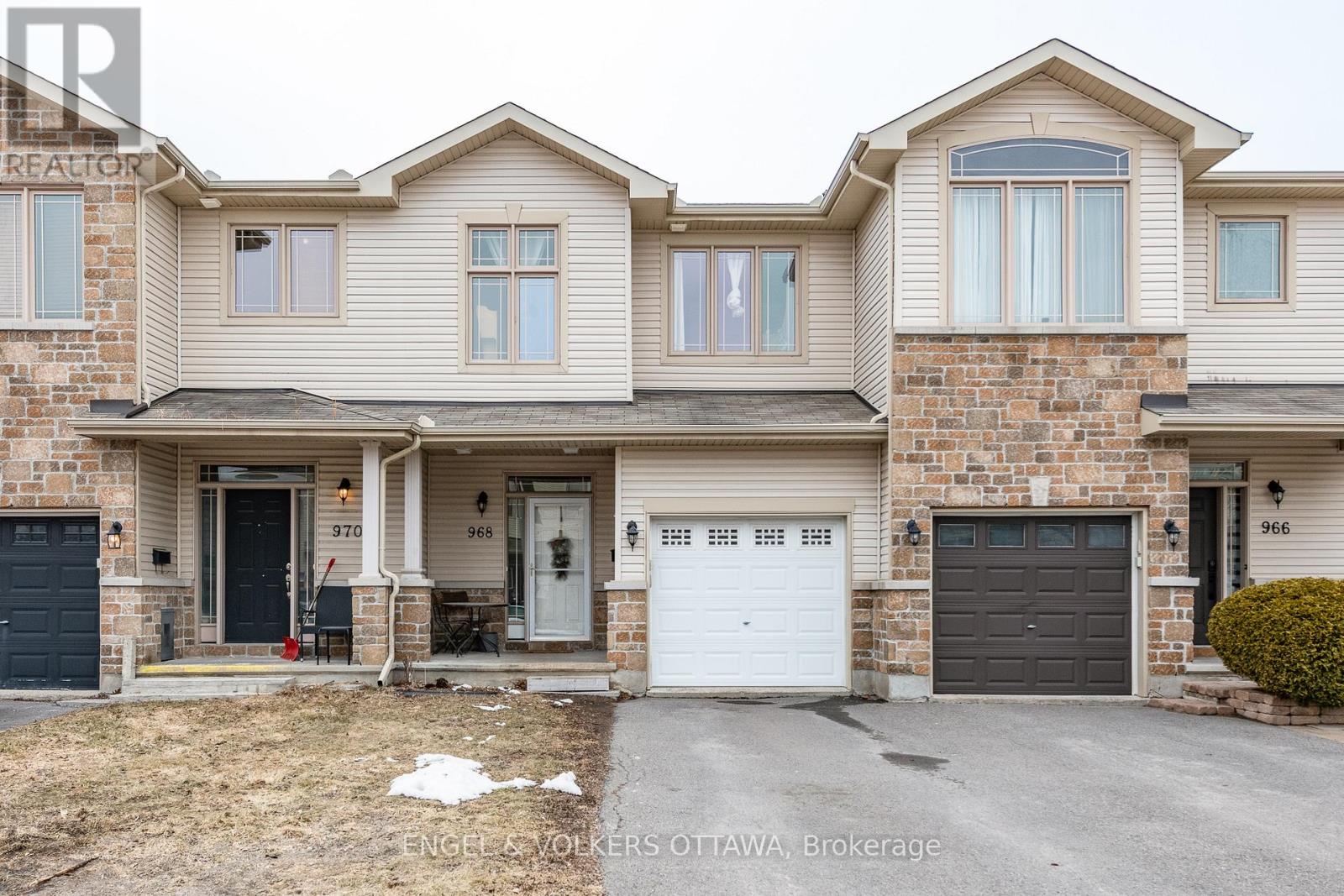 968 LINARIA WALK Property Photo 1