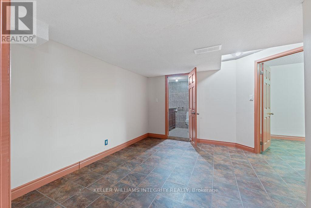 62 Chippewa Avenue Property Photo 37