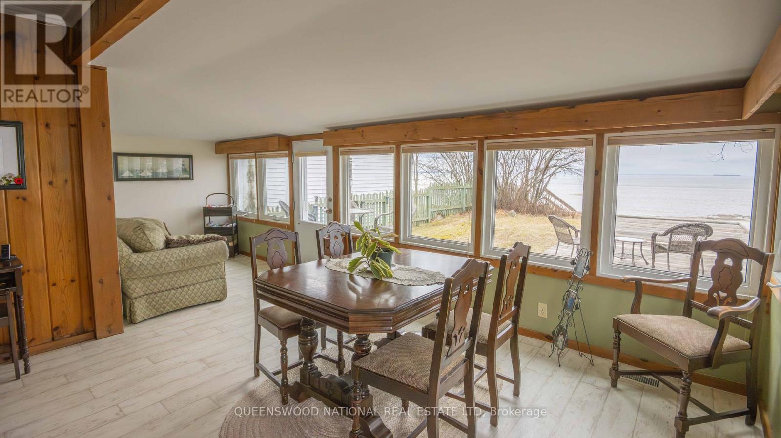 367 Wigston Drive Property Photo 11