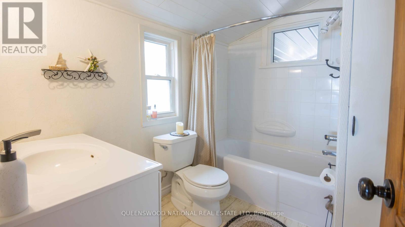 367 Wigston Drive Property Photo 23