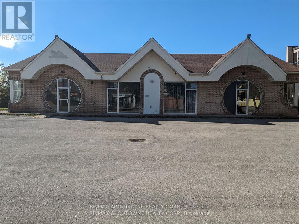 335 KING STREET Property Photo 1