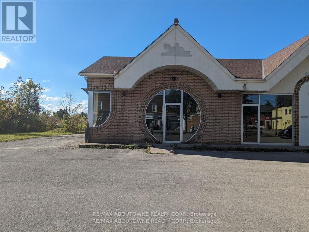 335 King Street Property Photo 2