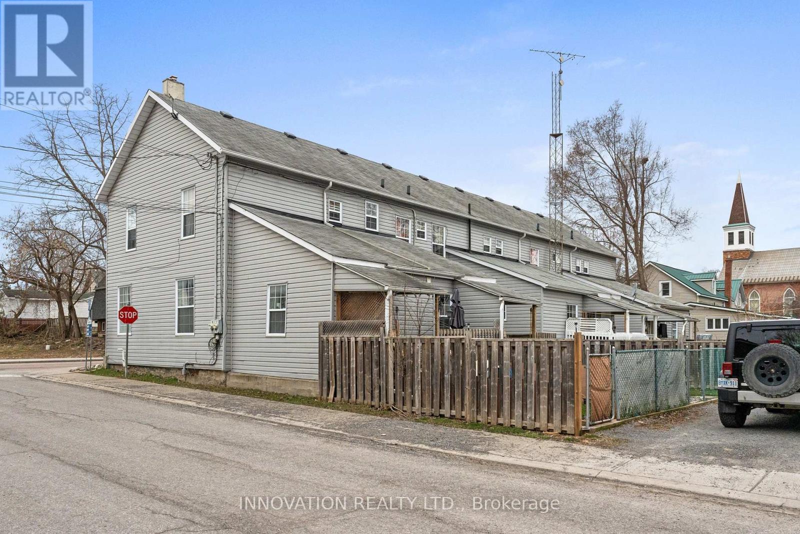 275 Bridge Street Property Photo 2