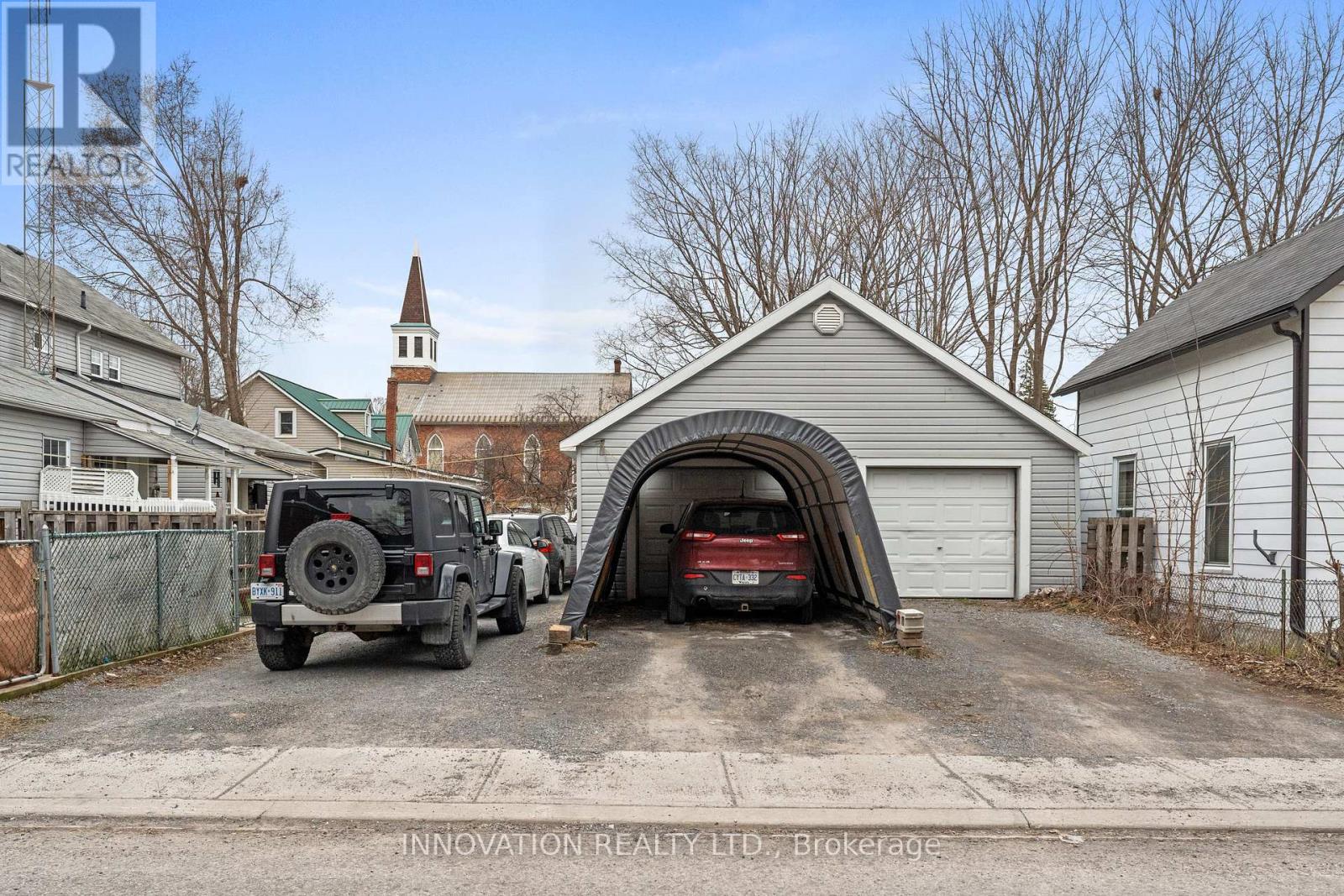275 Bridge Street Property Photo 6