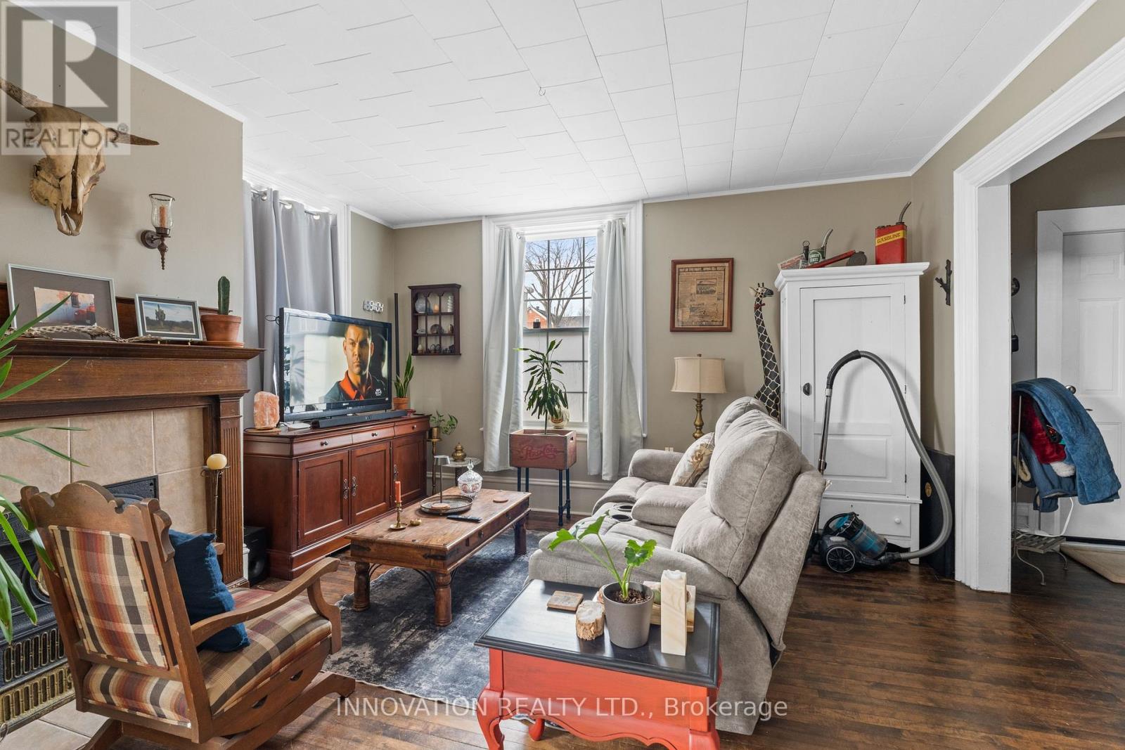 275 Bridge Street Property Photo 9