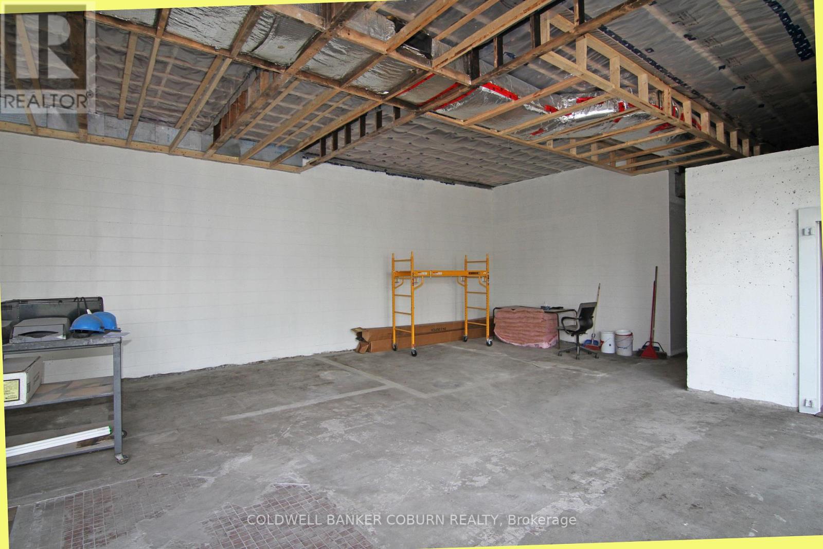 10619 Main Street Property Photo 9
