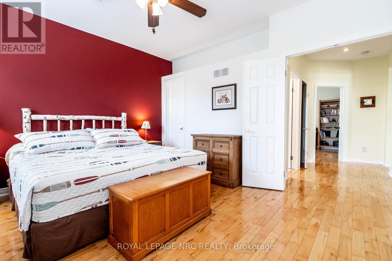 3328 Dustan Street Property Photo 23