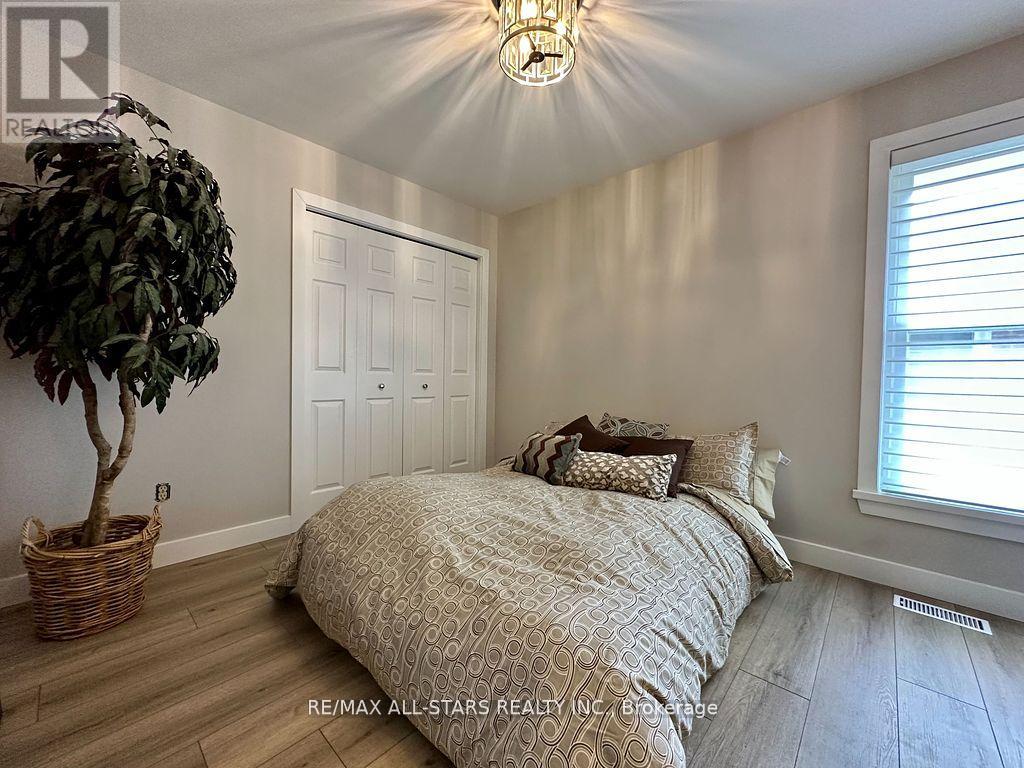 36 Russell Hill Road Property Photo 19