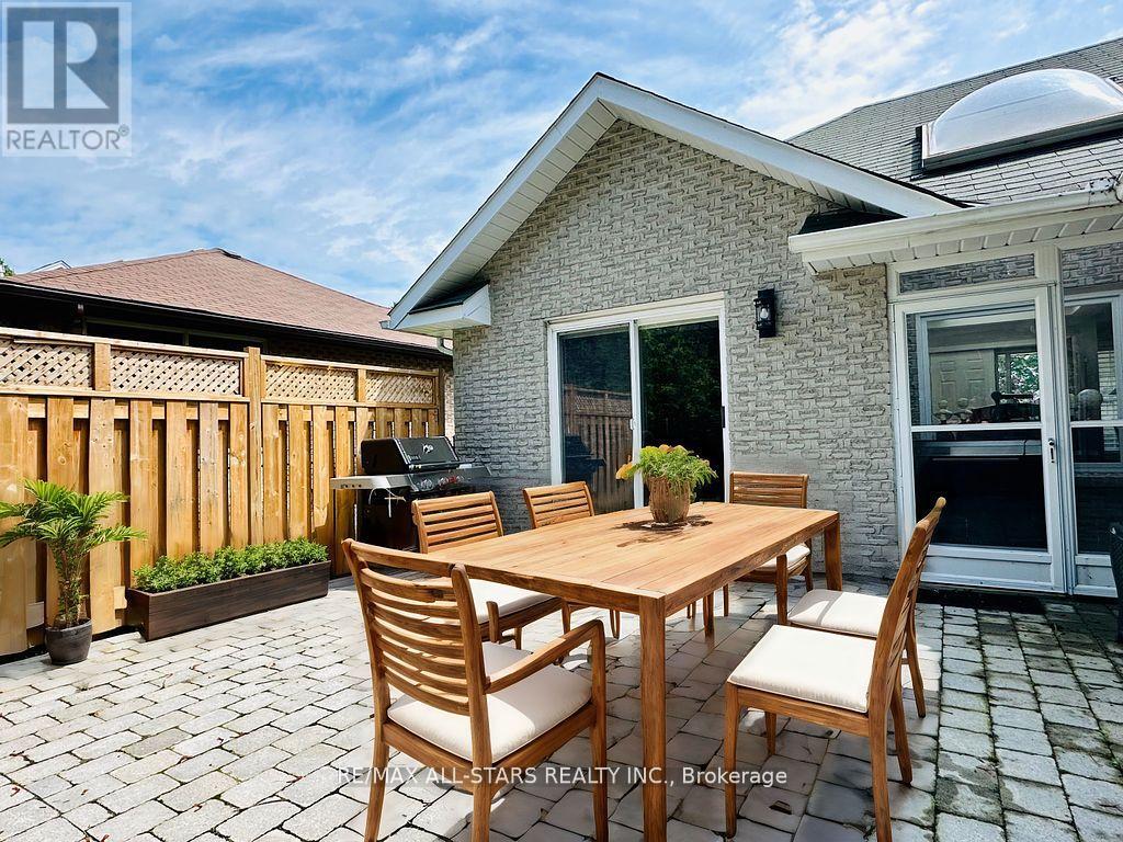 36 Russell Hill Road Property Photo 27