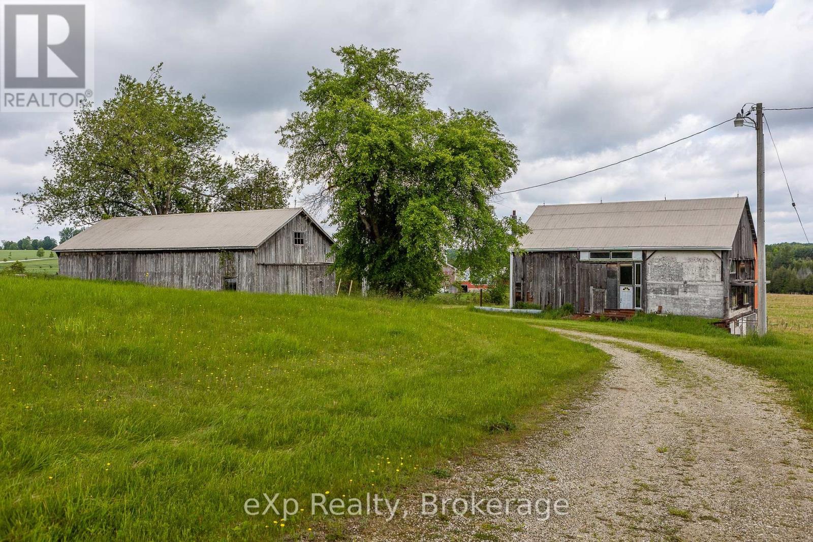 302350 Concession 2 Side Road Property Photo 35