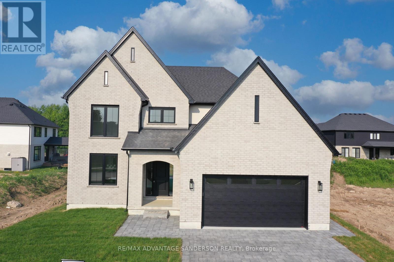 174 TIMBERWALK TRAIL Property Photo 1