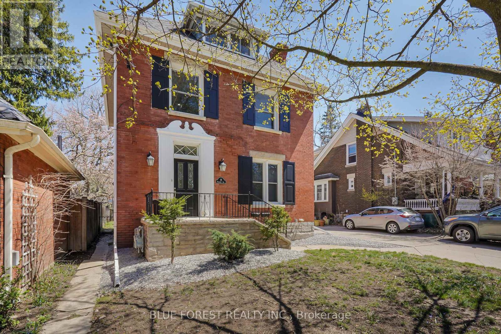 18 Belgrave Avenue Property Photo 2