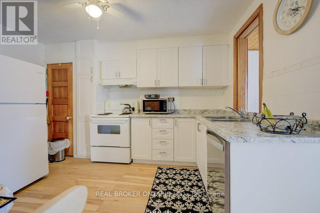 458 Upper Wentworth Street Property Photo 15