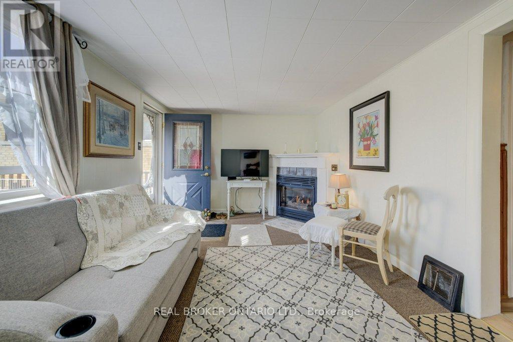 458 Upper Wentworth Street Property Photo 19