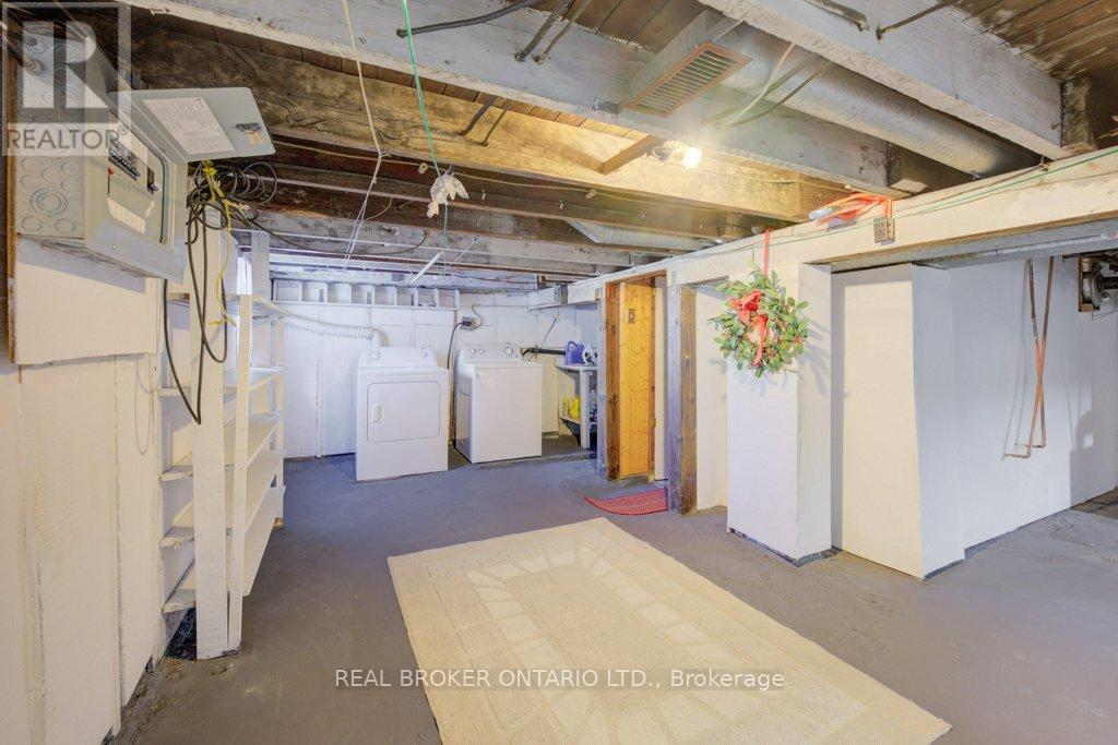 458 Upper Wentworth Street Property Photo 25