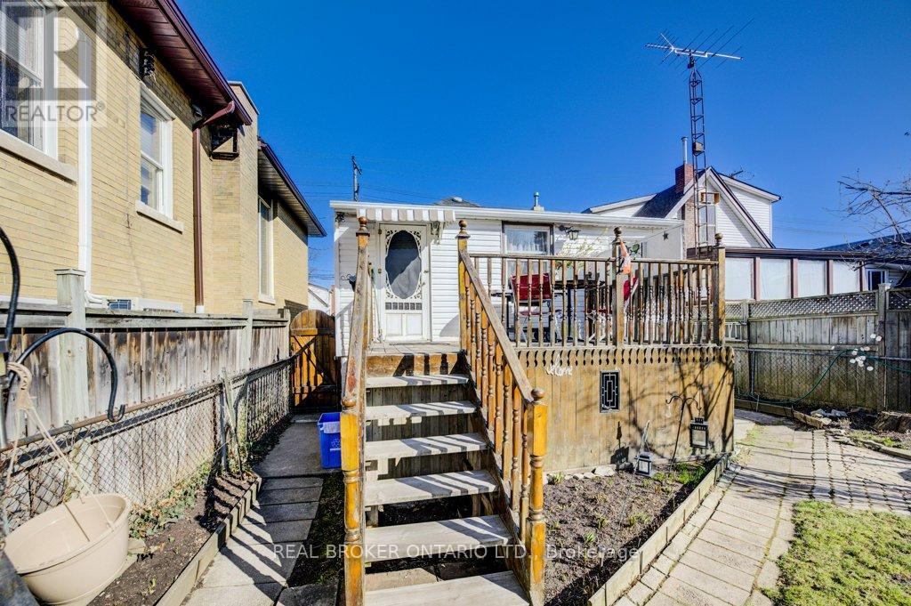 458 Upper Wentworth Street Property Photo 35