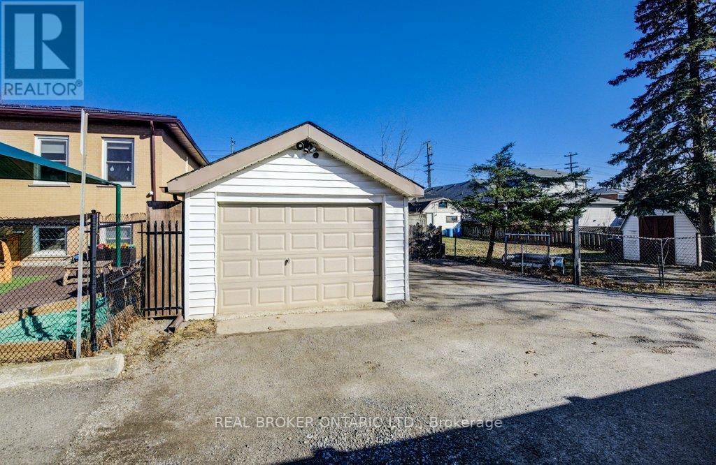 458 Upper Wentworth Street Property Photo 40