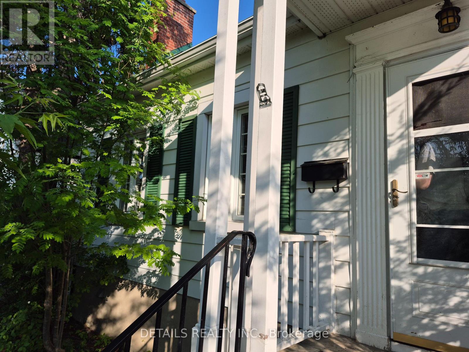 10 Garrison Street Property Photo 5
