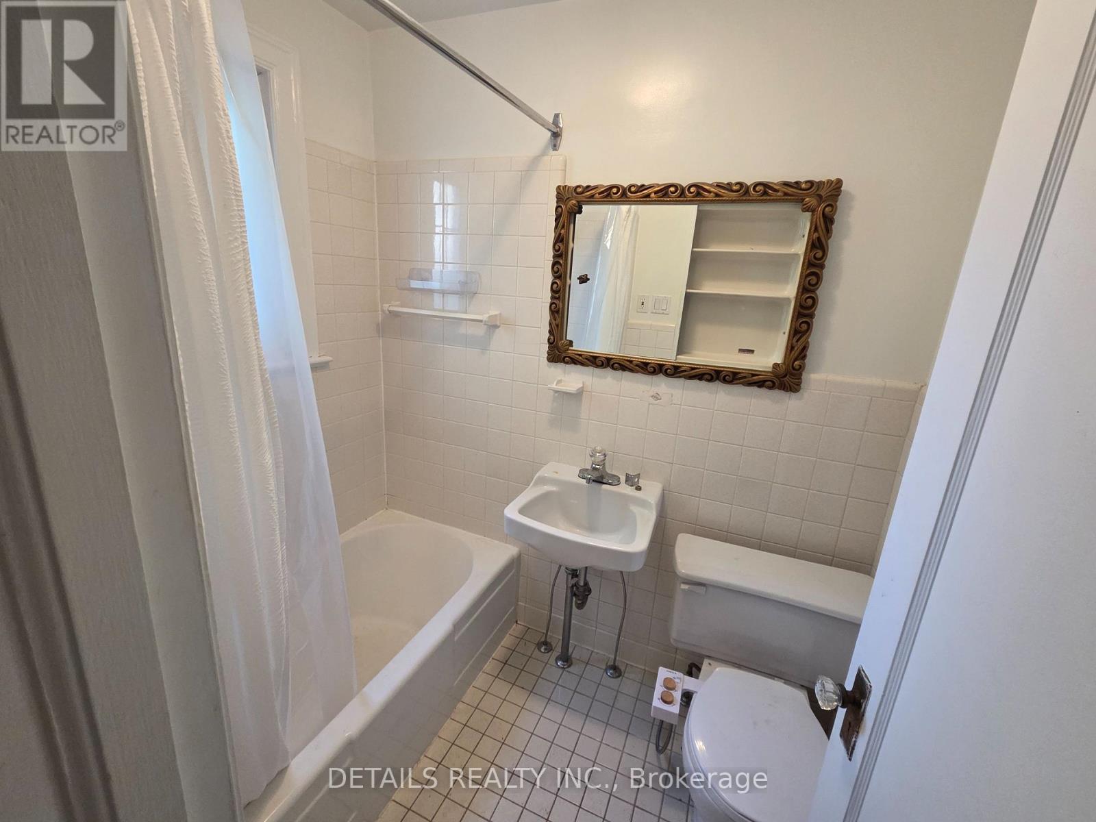 10 Garrison Street Property Photo 13
