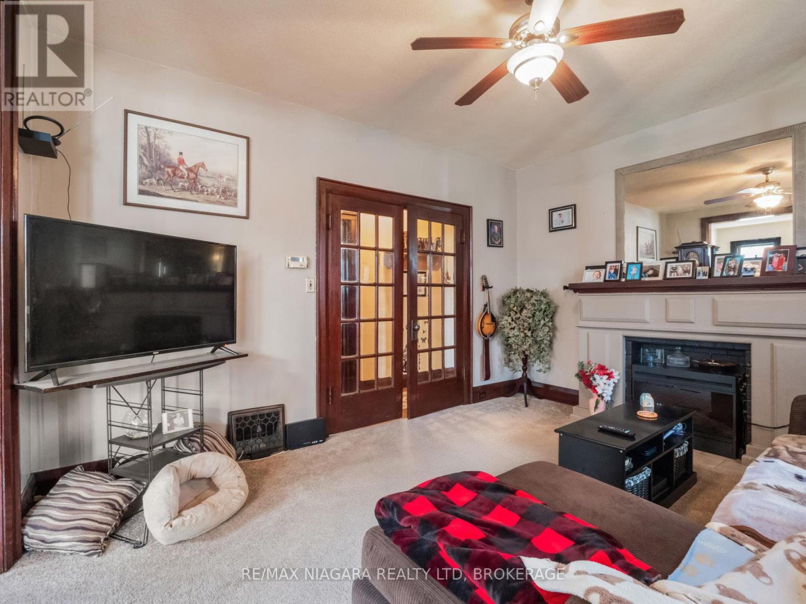 215 Phipps Street Property Photo 5