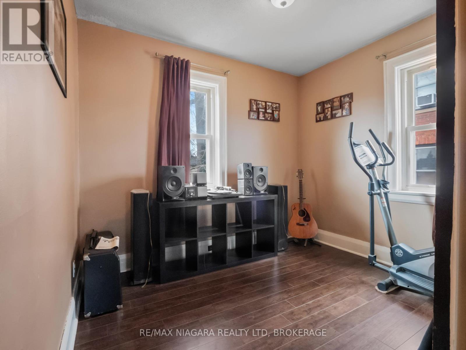 215 Phipps Street Property Photo 15