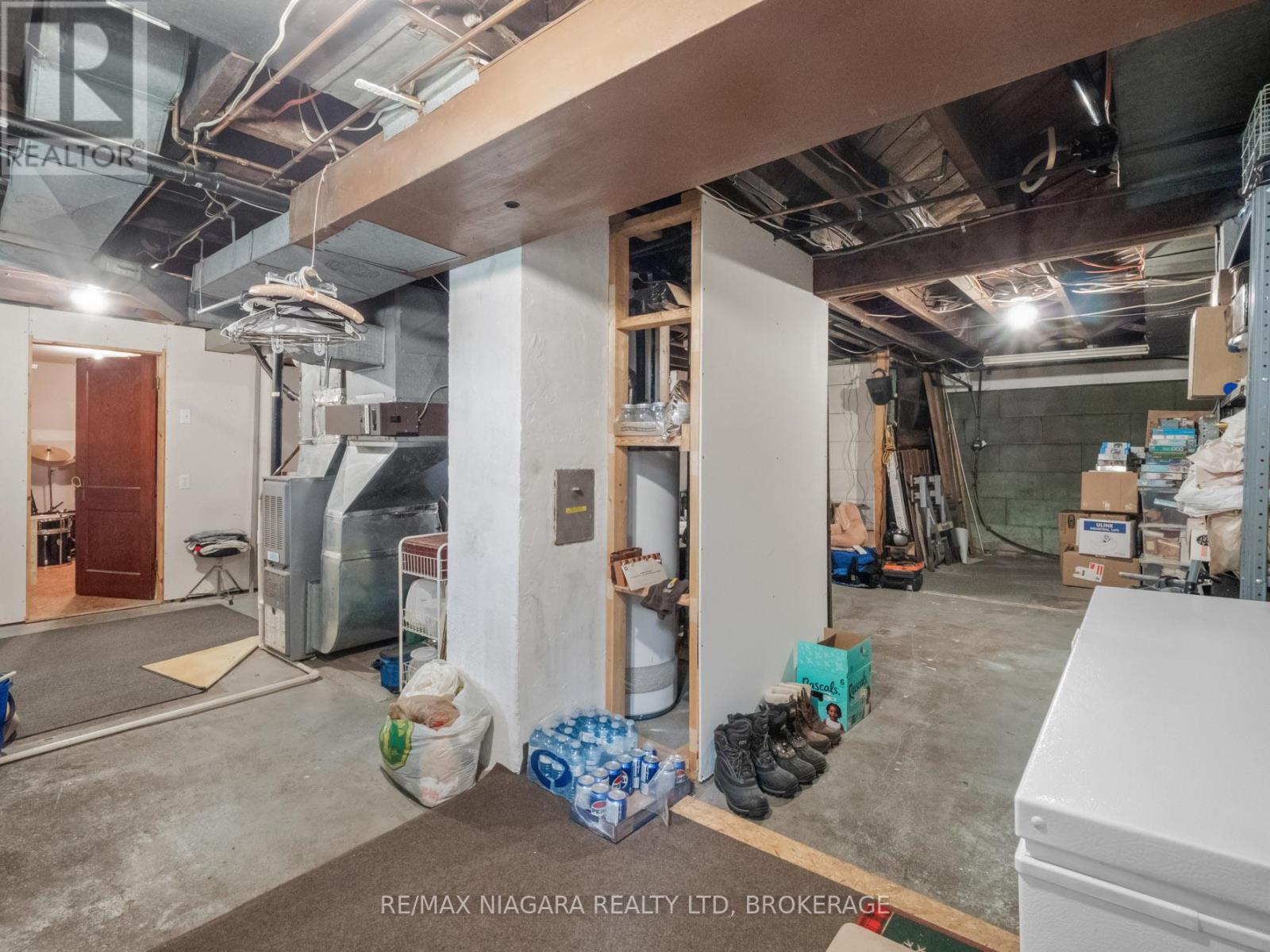215 Phipps Street Property Photo 19
