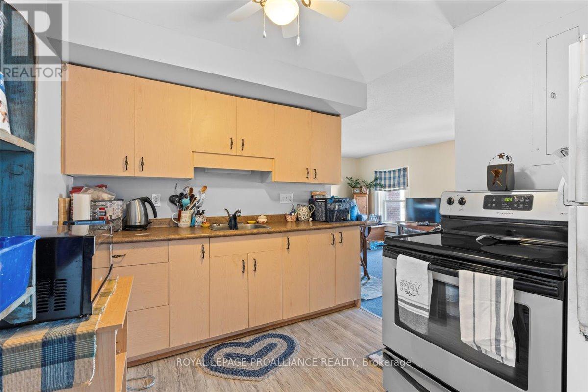 13 Church St Property Photo 28