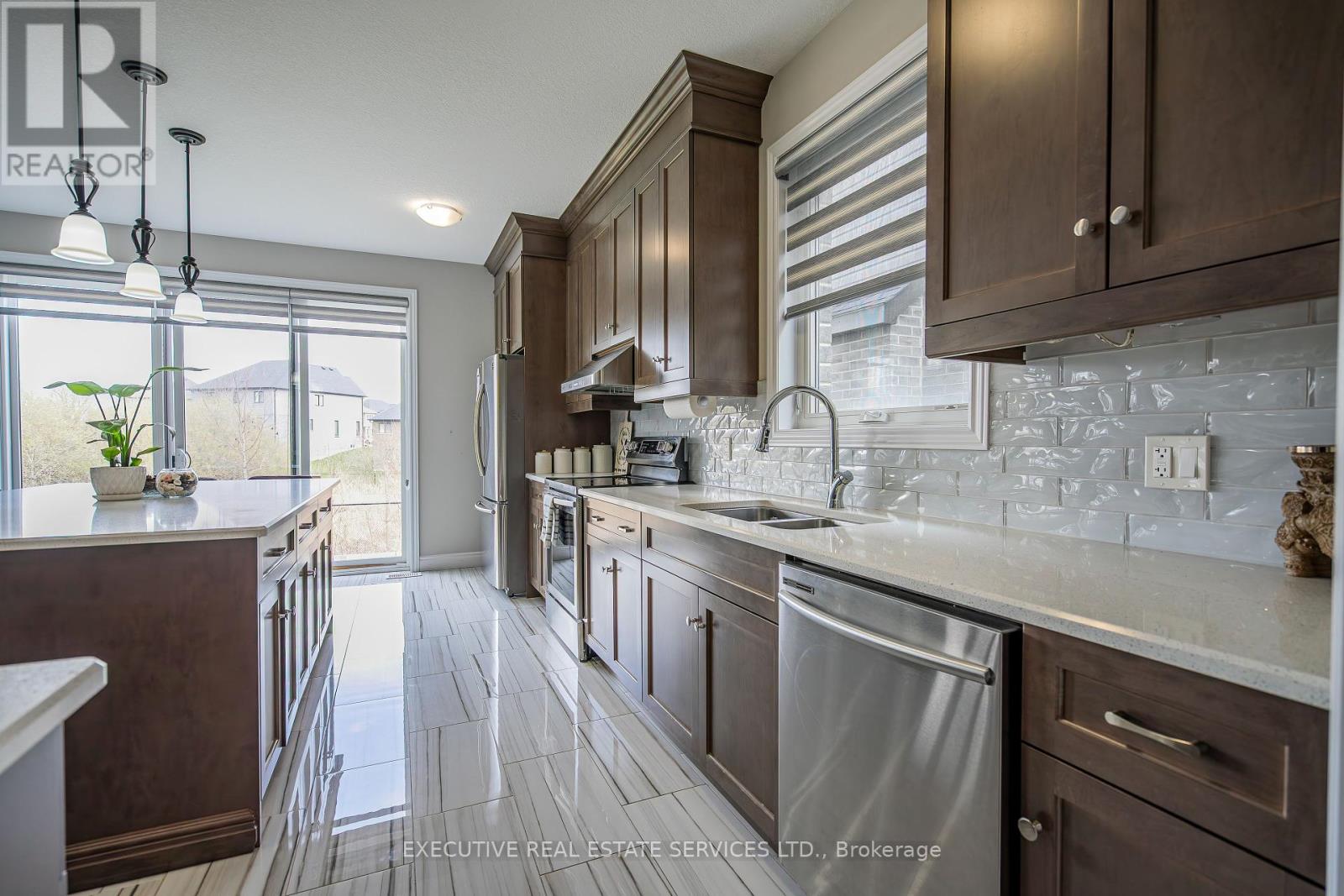 337 Masters Drive Property Photo 14