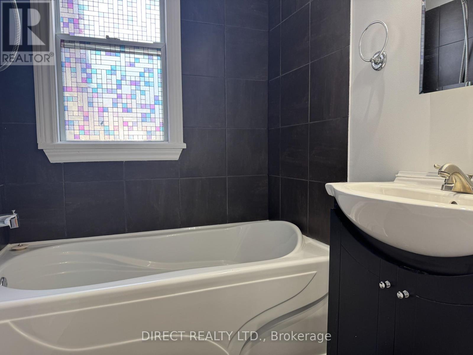 33 Sinclair Street Property Photo 17