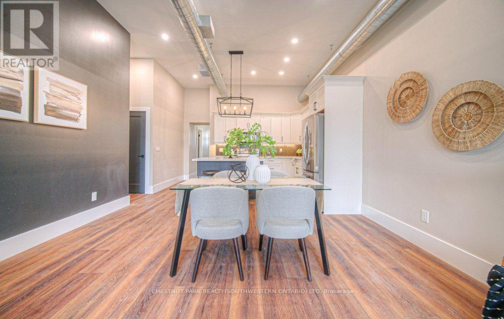 1 Bond Street Property Photo 8