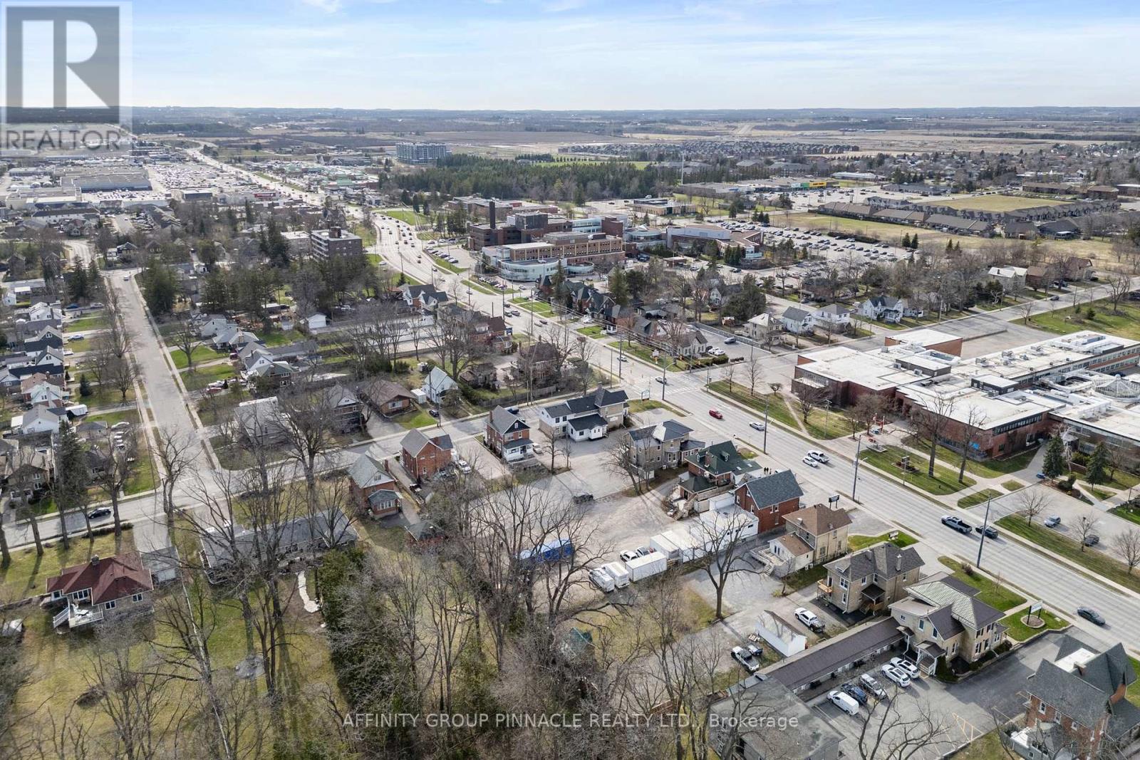 255 KENT STREET W Property Photo 1