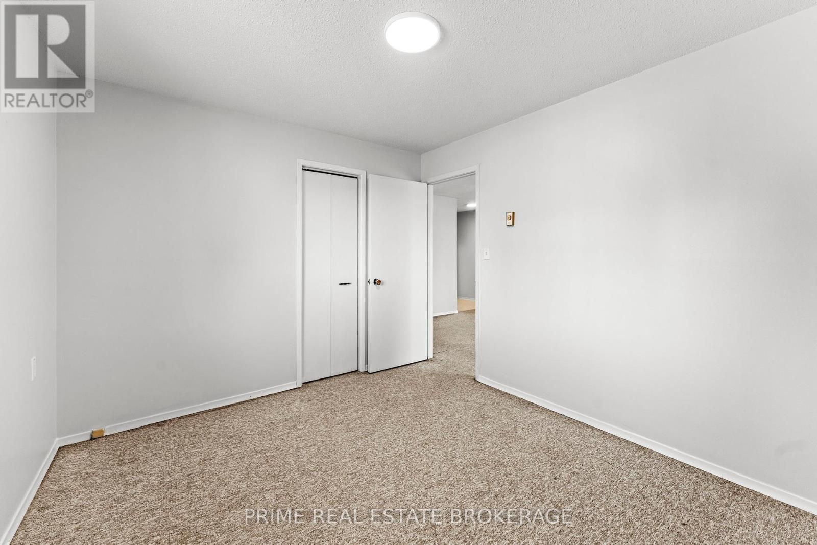 412 Ross Street Property Photo 12