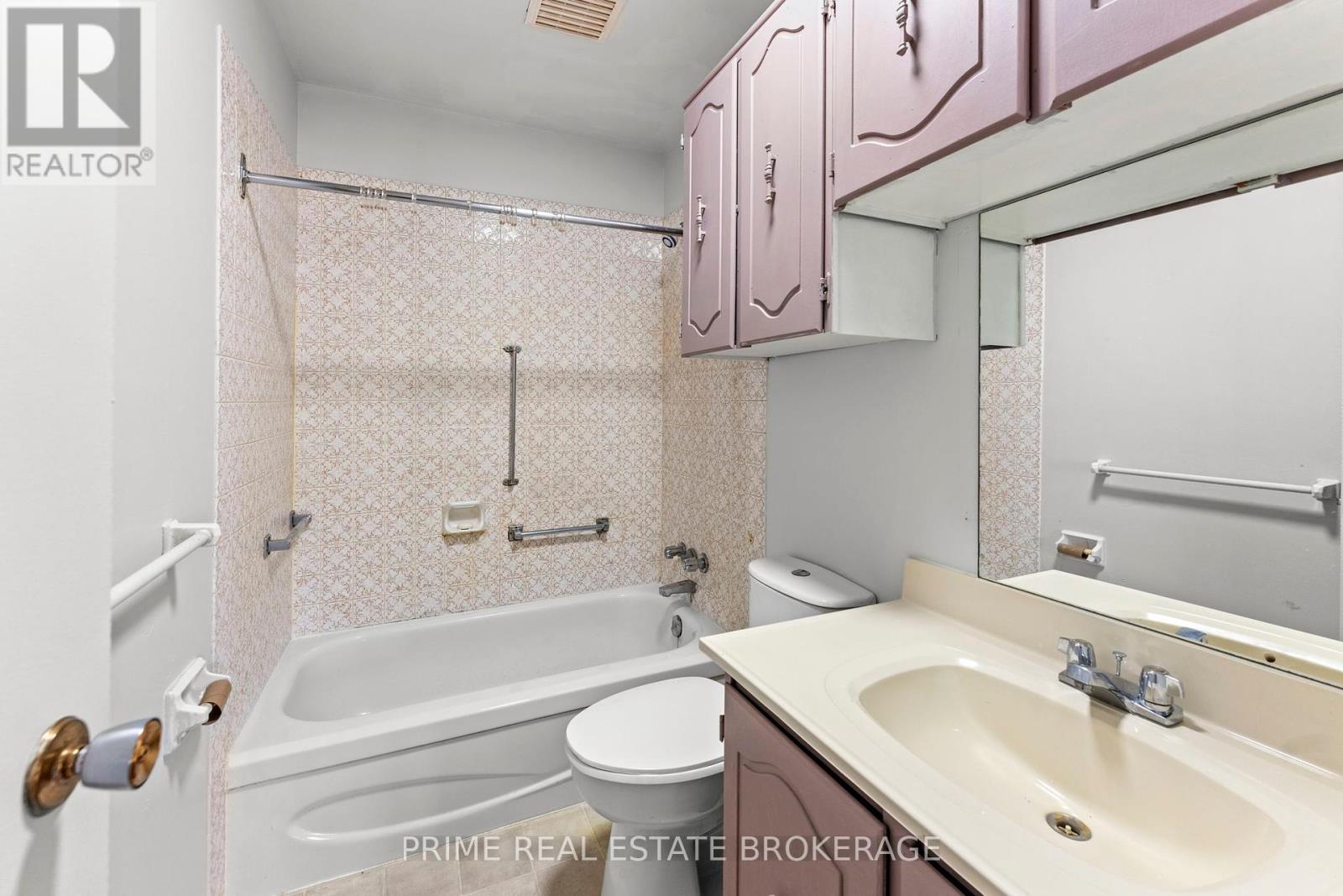 412 Ross Street Property Photo 14