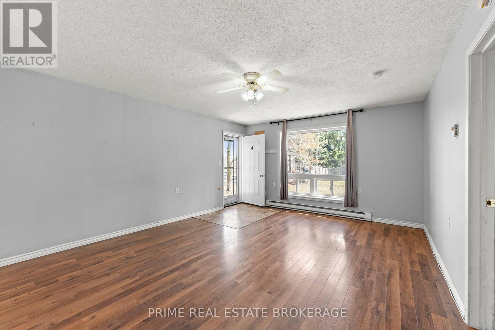 412 Ross Street Property Photo 16