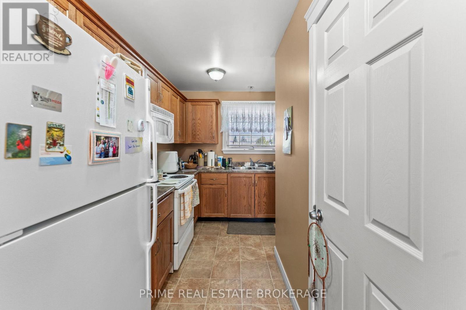 412 Ross Street Property Photo 28