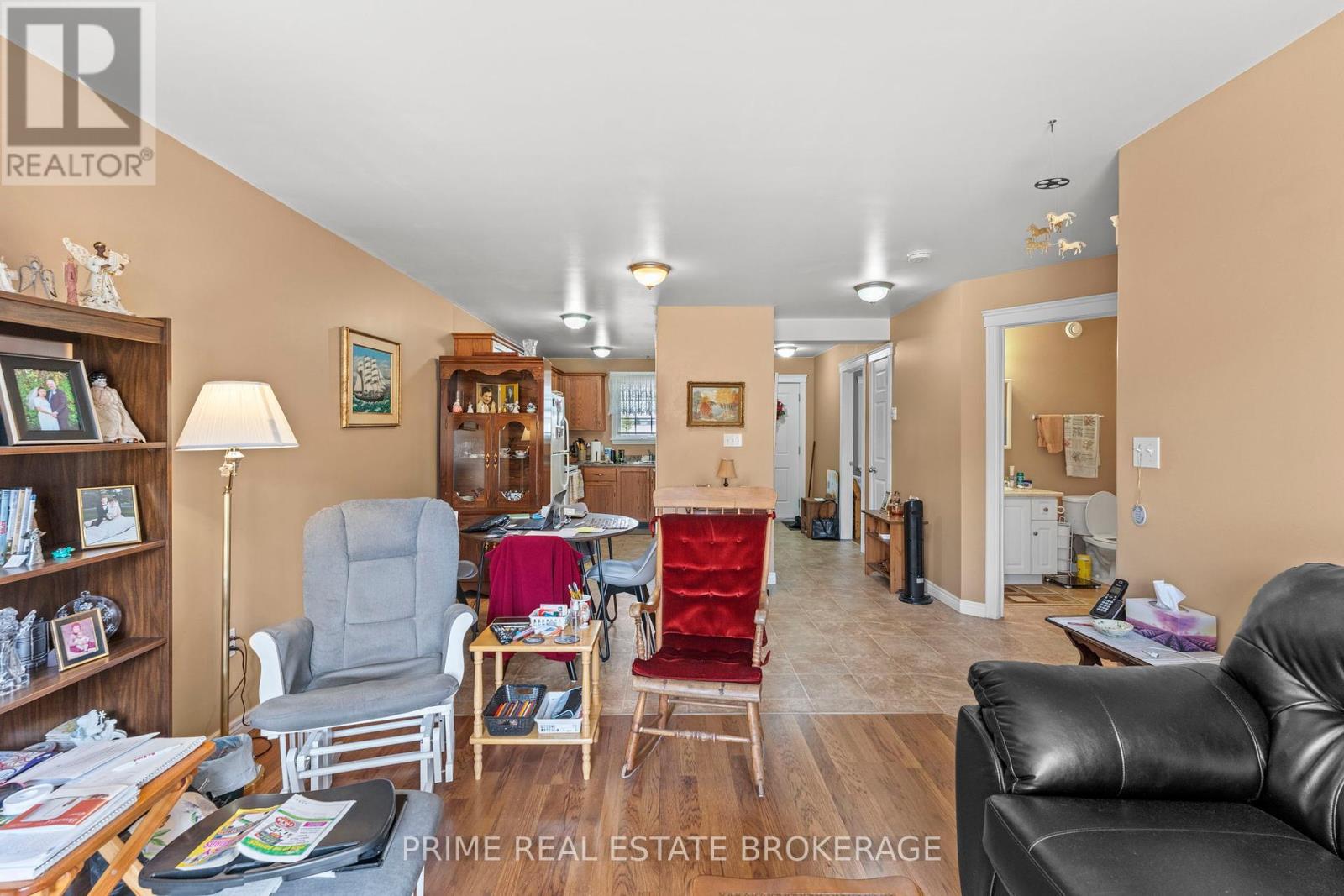 412 Ross Street Property Photo 30