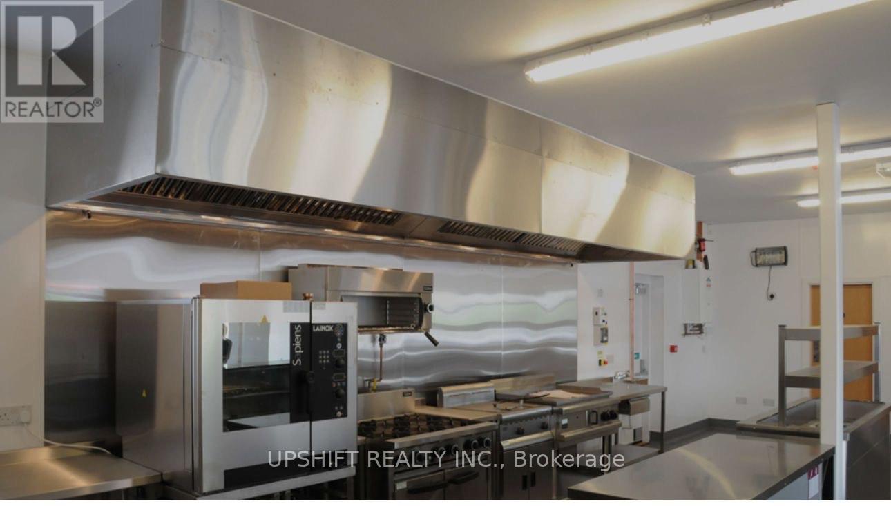 411 Dundas Street Property Photo 11