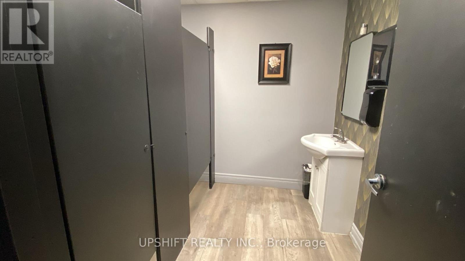 411 Dundas Street Property Photo 13
