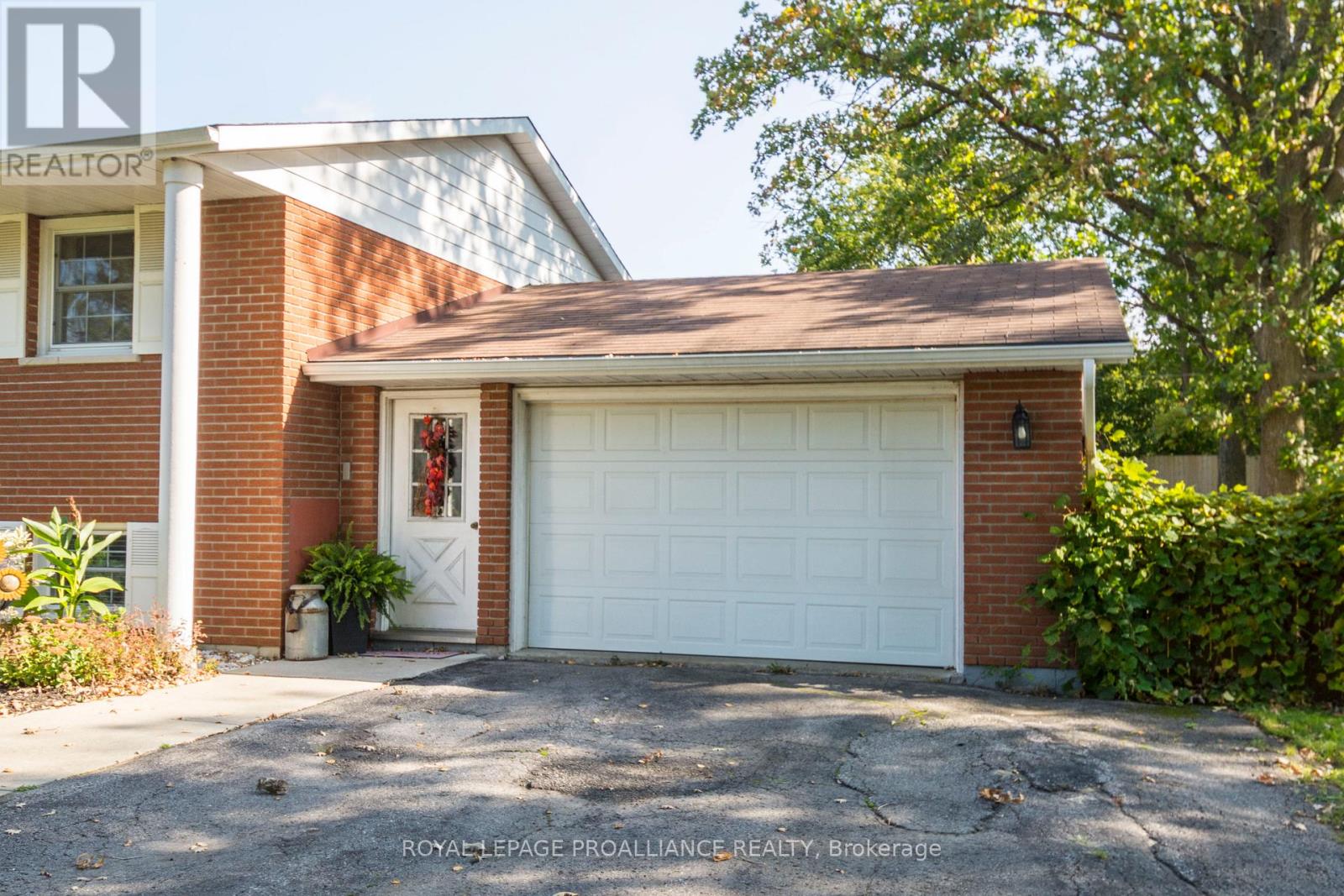 63 Fairlawn Road Property Photo 6