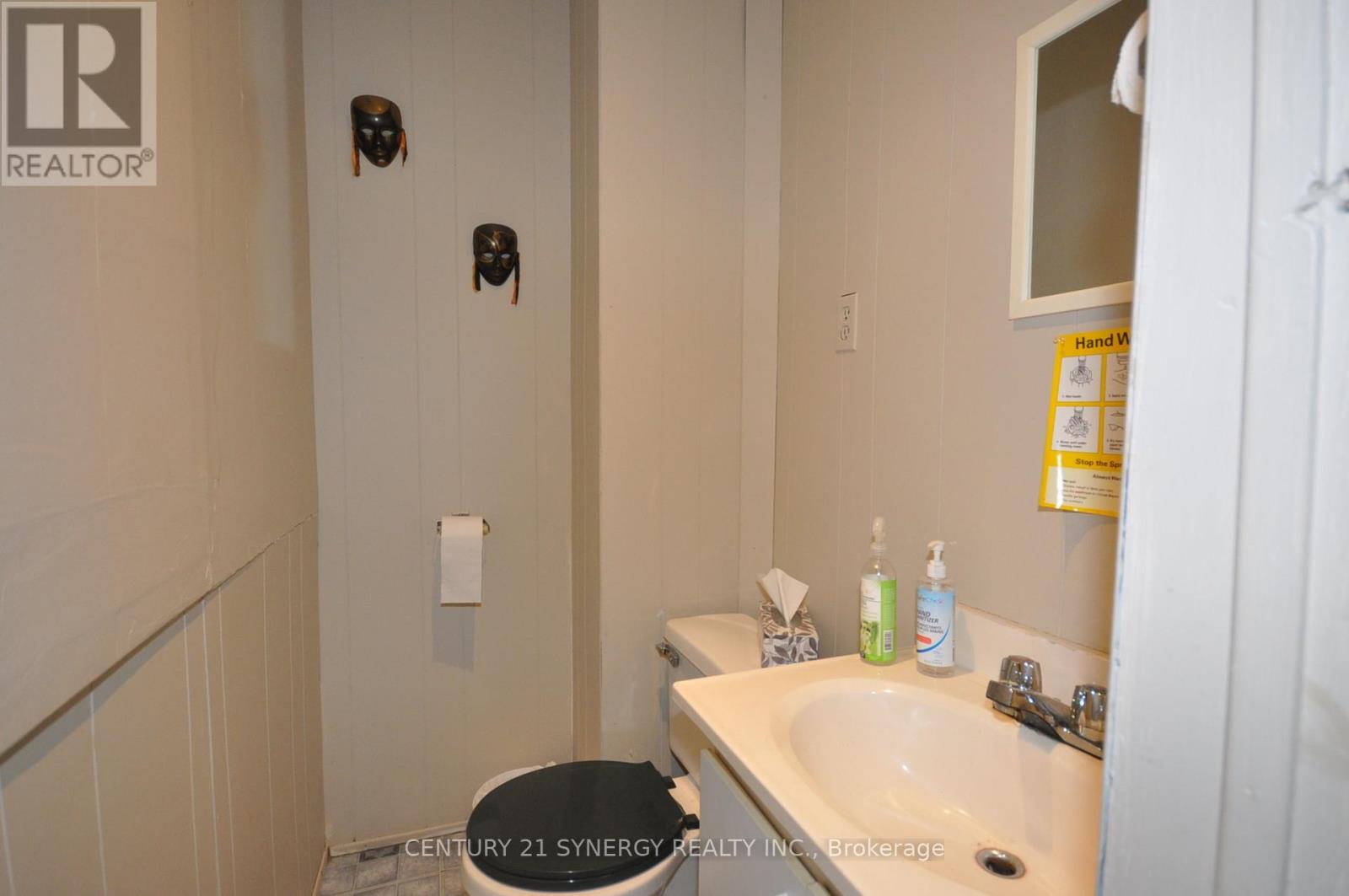 14 Beckwith Street N Property Photo 15
